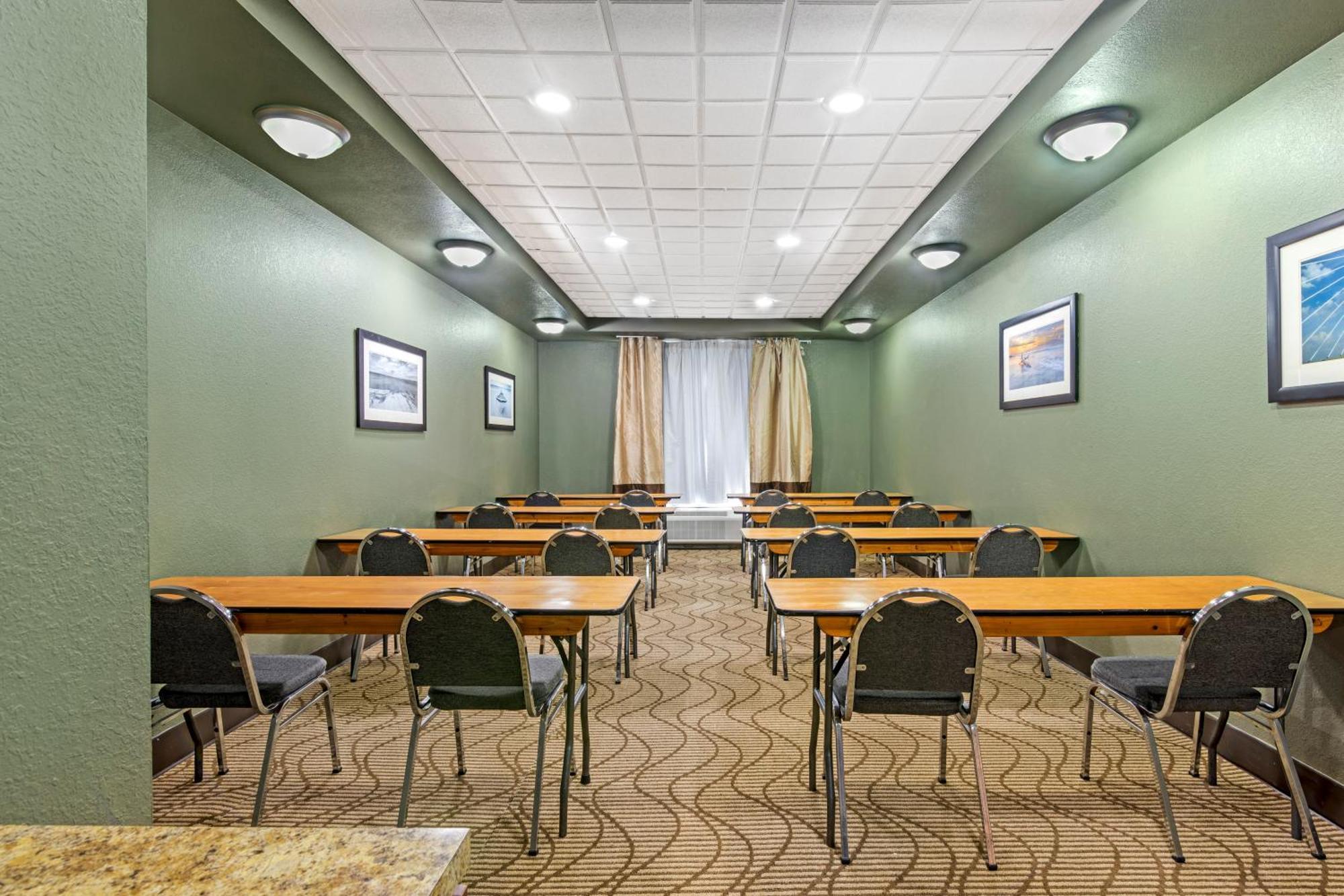 Comfort Suites Brunswick Exteriér fotografie