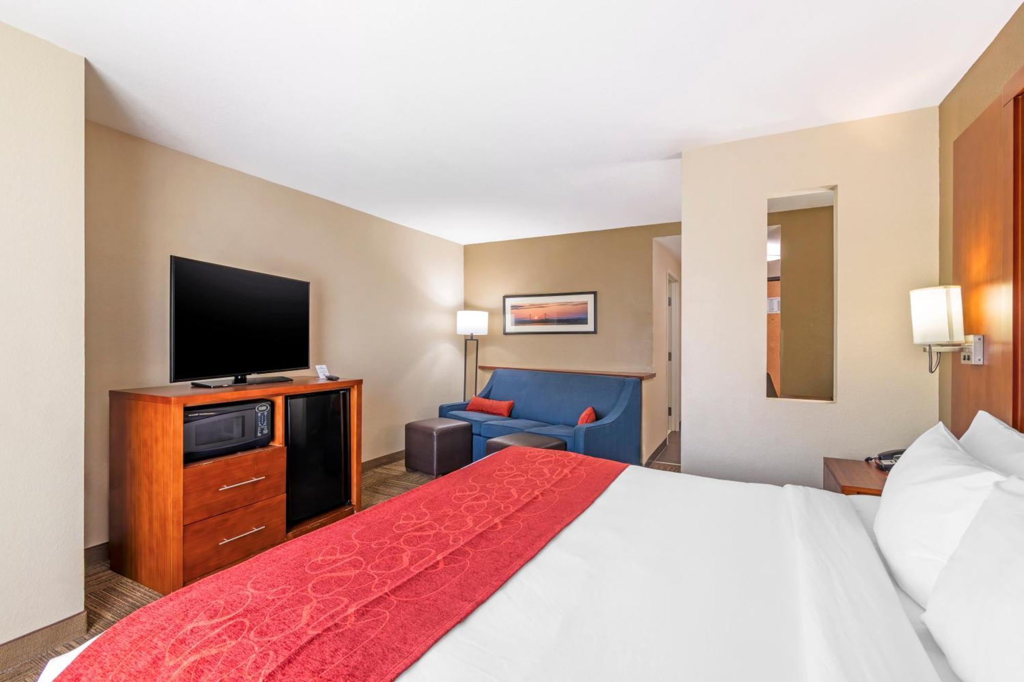 Comfort Suites Brunswick Exteriér fotografie